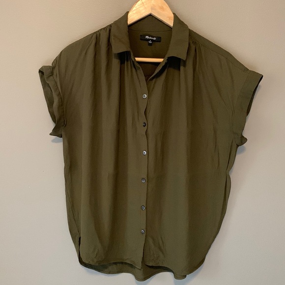 Madewell Tops - Madewell green short sleeve button down.  Size medium